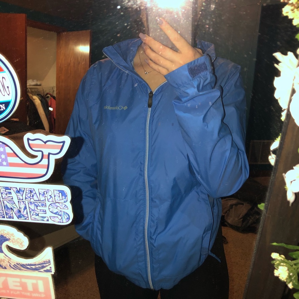 Columbia rain coat